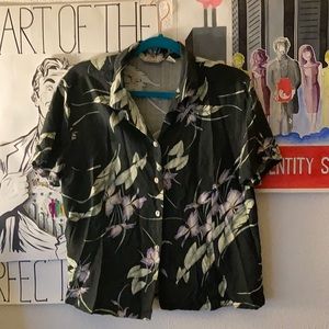 🌺VINTAGE🌺 Tommy Bahama Silk Hawaiian Tee